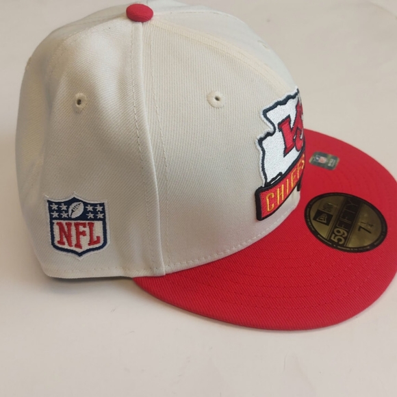59Fifty New Era Size 7 1/4 Kansas City Chiefs Fitted Hat On Field Cap - Picture 3 of 7